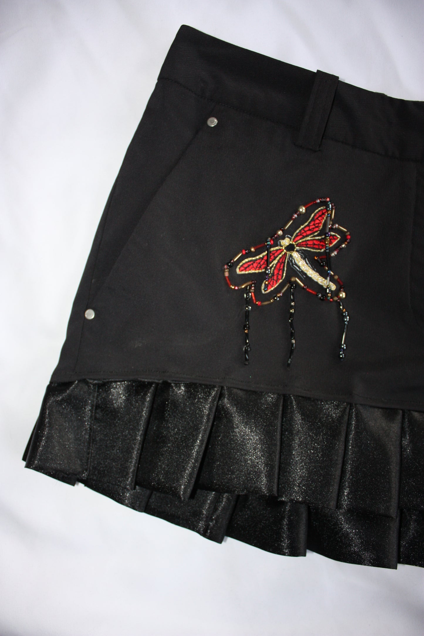 Embellished Koi Fish Pleated Mini Skirt Black & Red