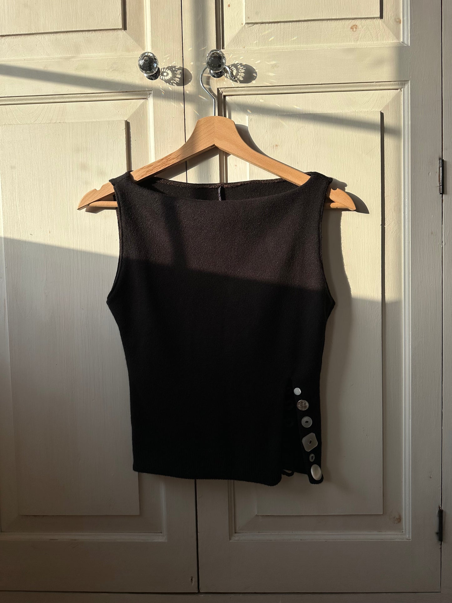 Button Top Black