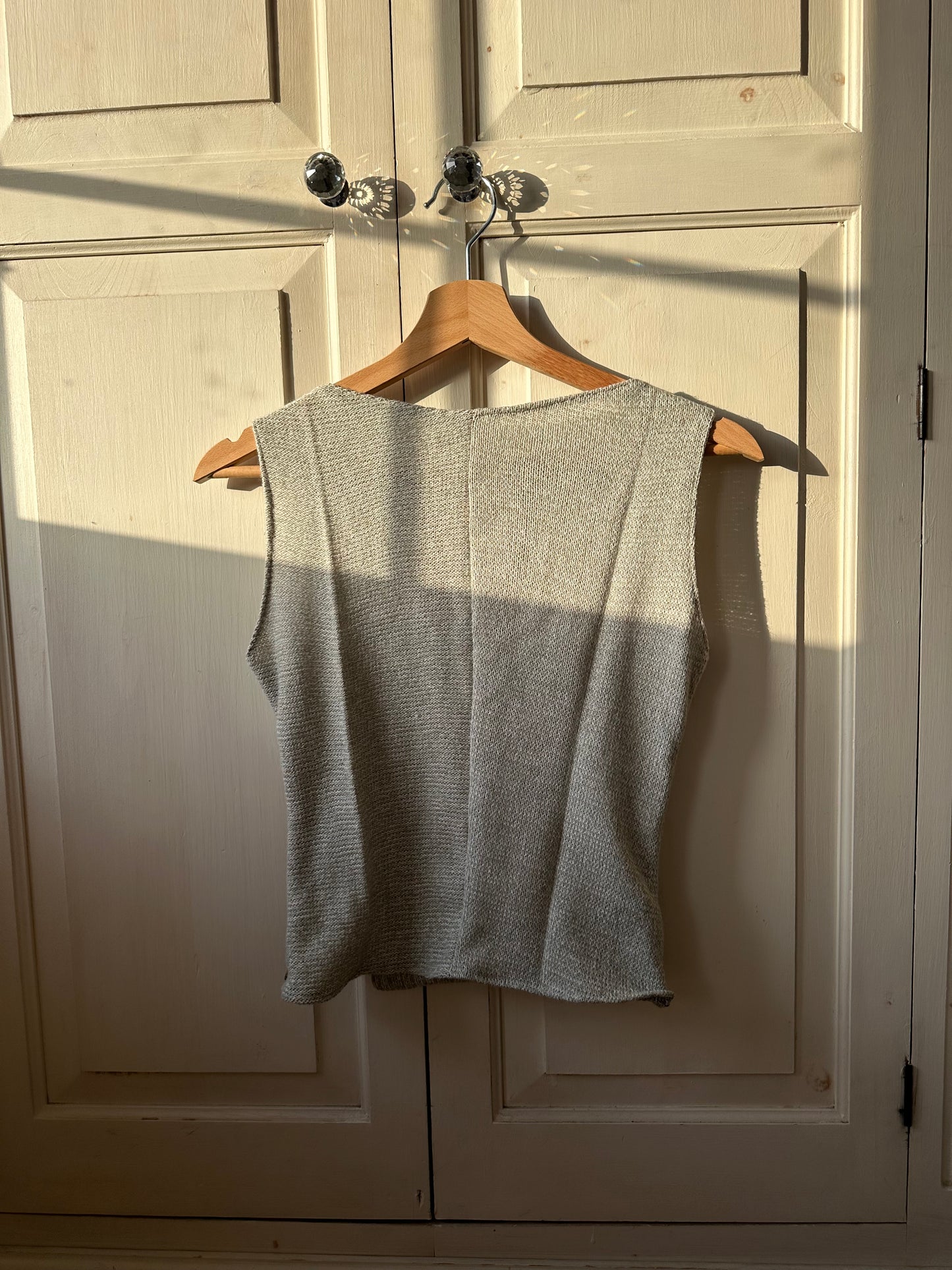 Button Top Pale Grey